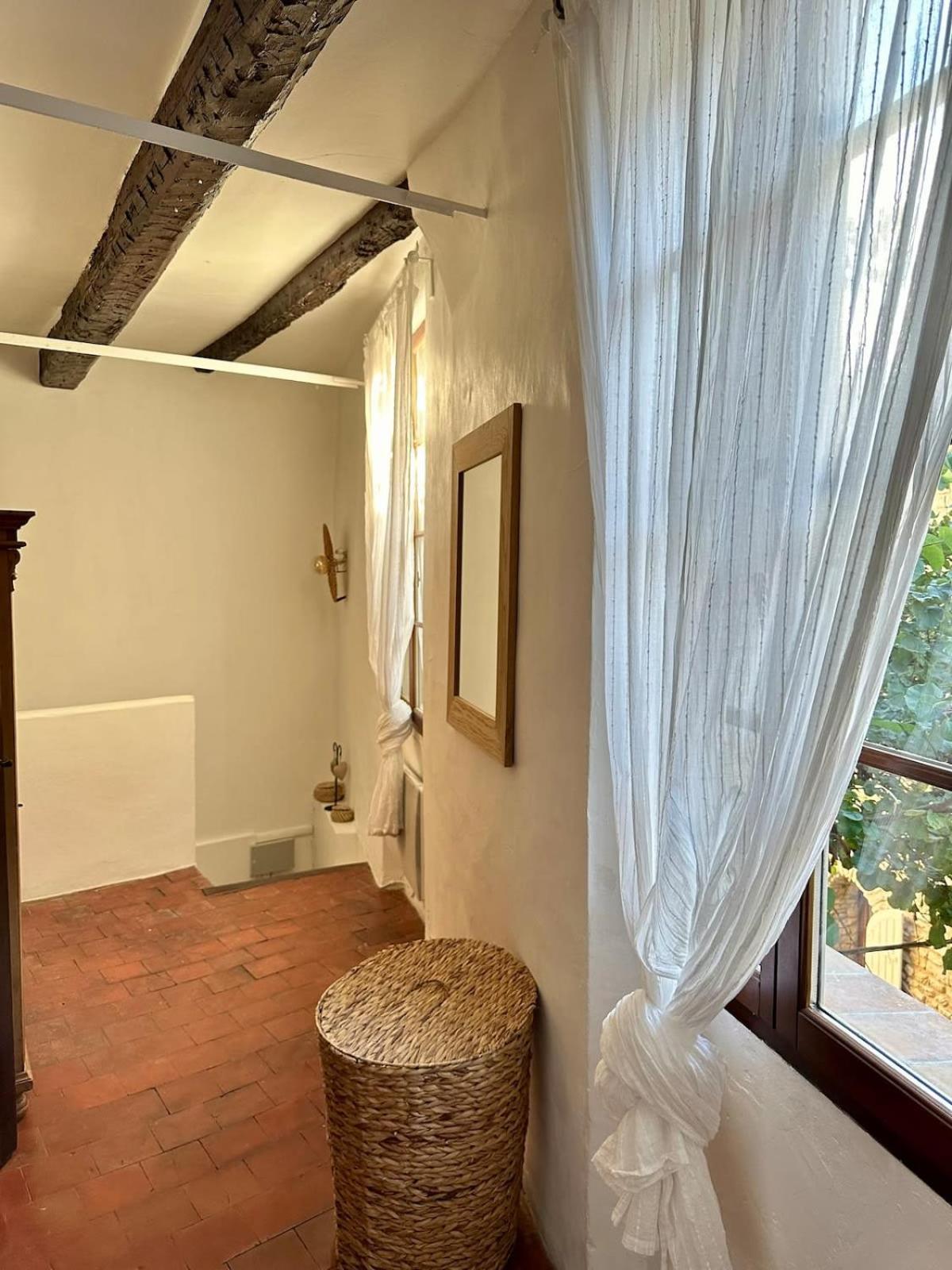 La Maison Haut-Perche Townhouse With View And Jacuzzi ソルマーヌ・ド・ボークリューズ エクステリア 写真
