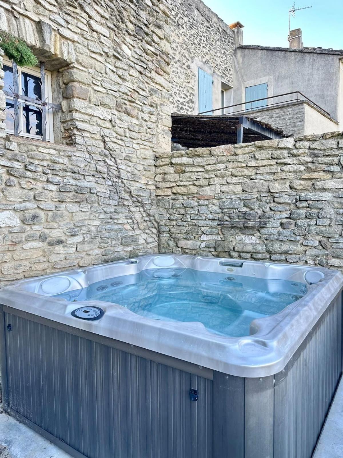 La Maison Haut-Perche Townhouse With View And Jacuzzi ソルマーヌ・ド・ボークリューズ エクステリア 写真