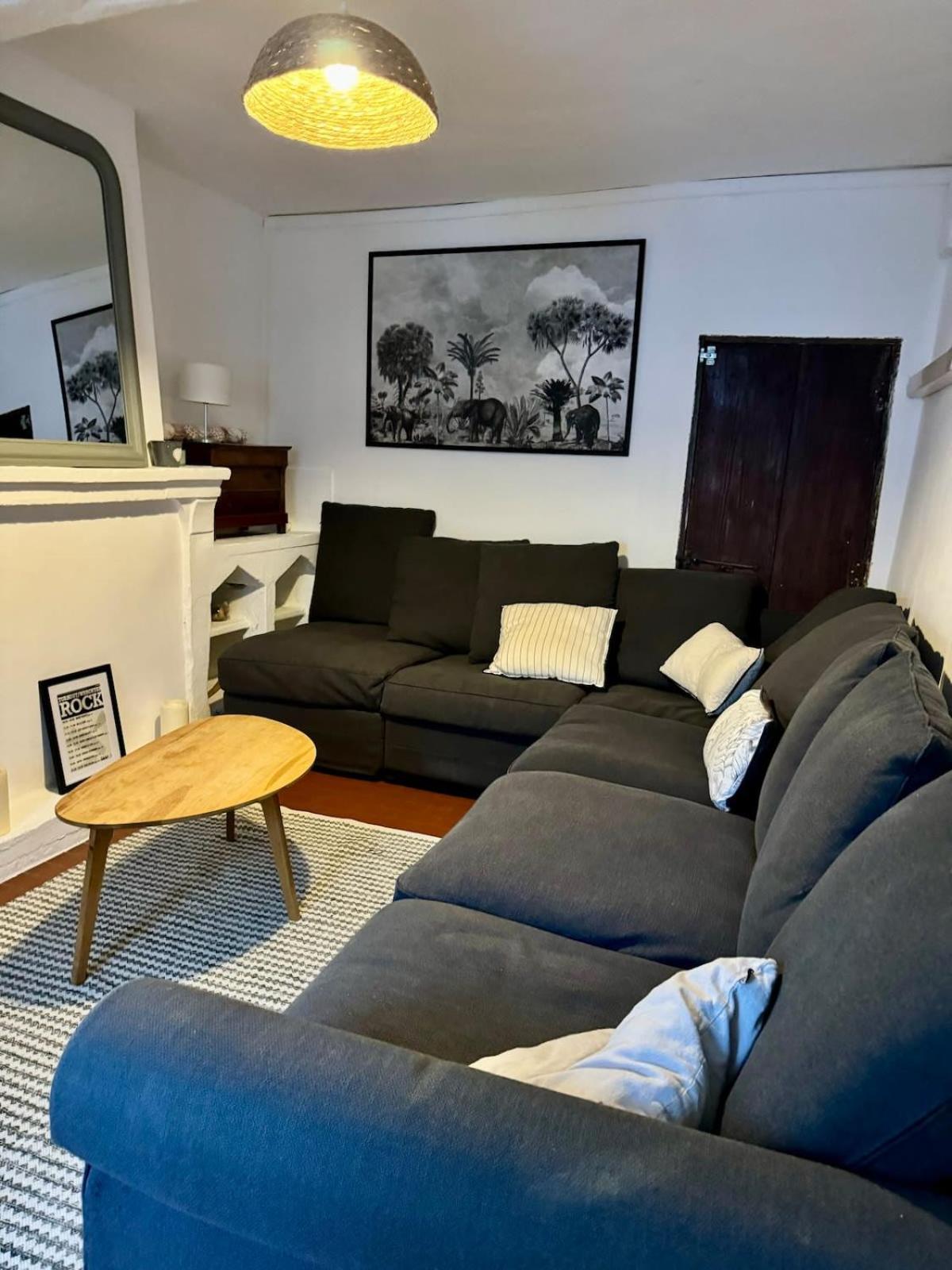 La Maison Haut-Perche Townhouse With View And Jacuzzi ソルマーヌ・ド・ボークリューズ エクステリア 写真